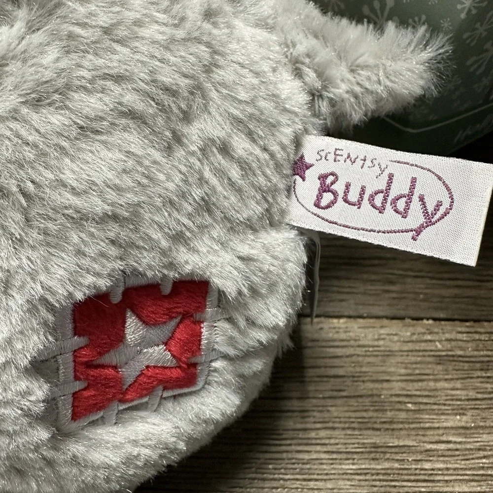 Holly The Hippopotamus‎ Scentsy Buddy NIB stuffed Animal Cuddle Soft New Baby
